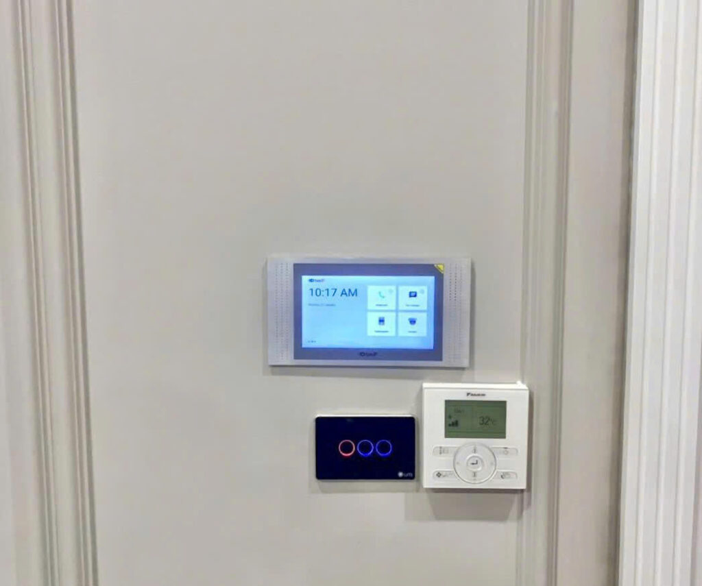 Màn hình cảm ứng thông minh BasIP AT-07 đàm thoại video intercom sắc nét trong Biệt thự Hà Nam